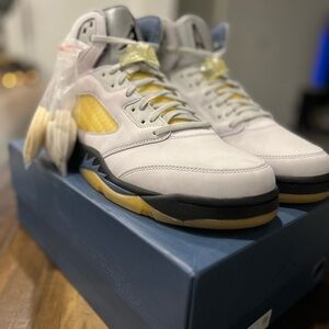 AIR JORDAN 5 RETRO